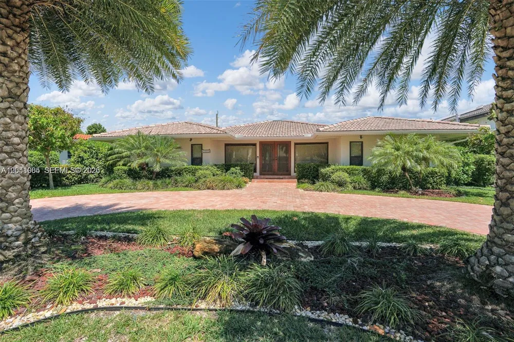 2255 NE 120th St North Miami, FL 33181