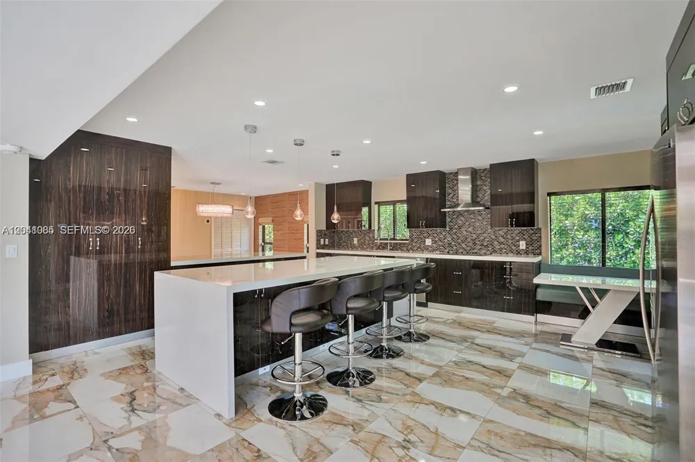 2255 NE 120th St North Miami, FL 33181