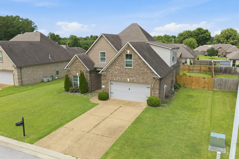 19 Ezekial Dr Jackson, TN 38305