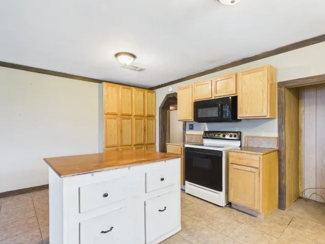 29118 State Highway 19 Athens, TX 75752