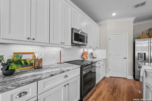7015 Friedrich Ridge San Antonio, TX 78256