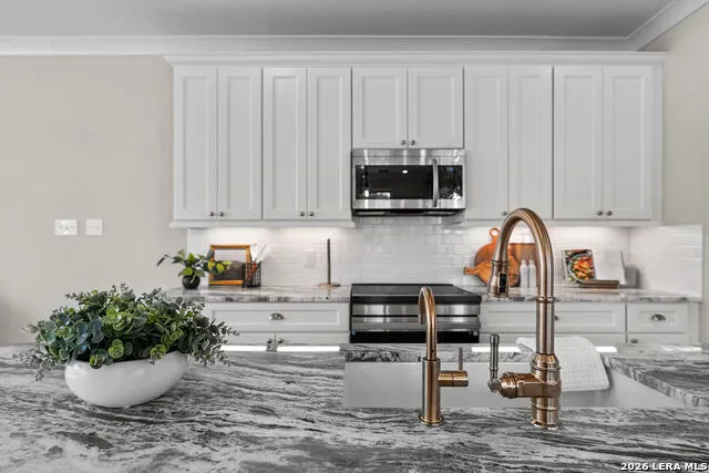 7015 Friedrich Ridge San Antonio, TX 78256