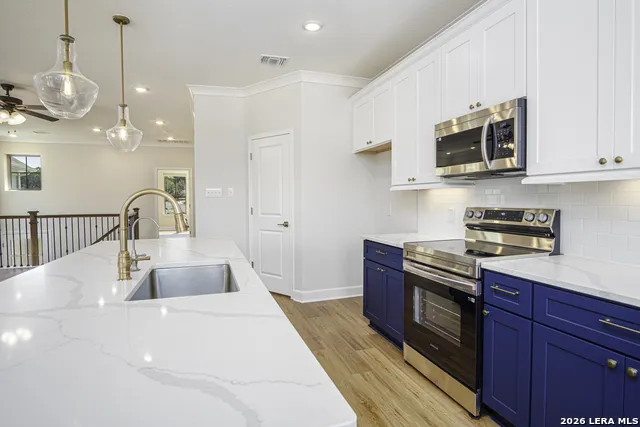 7011 Friedrich Ridge San Antonio, TX 78256