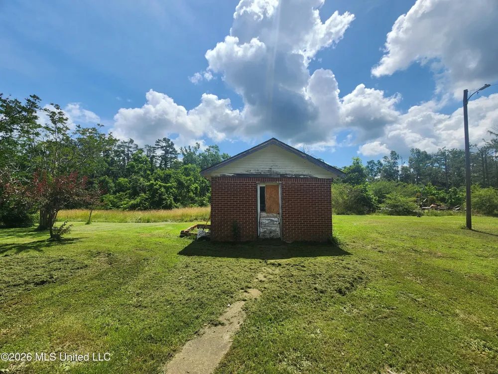 604 County Road 363 Iuka, MS 38852