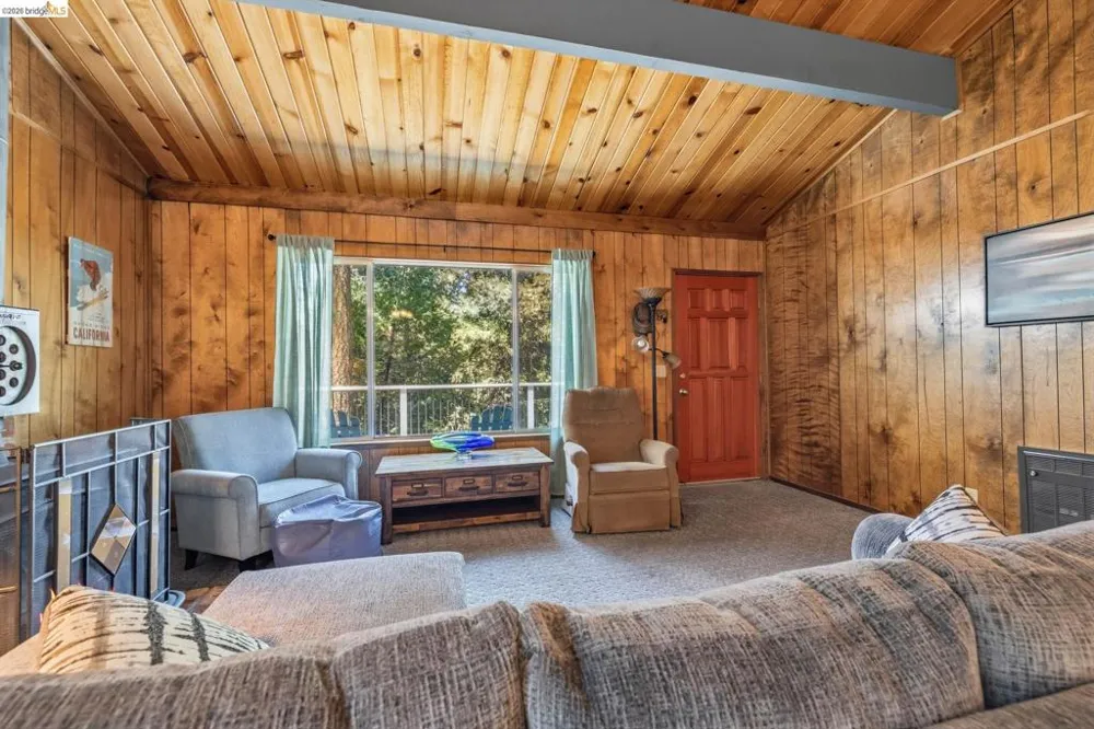 24223 Kalanu Pl Mi Wuk Village, CA 95346