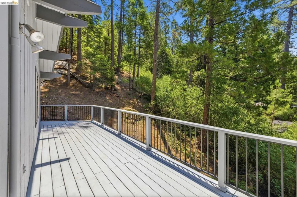 24223 Kalanu Pl Mi Wuk Village, CA 95346