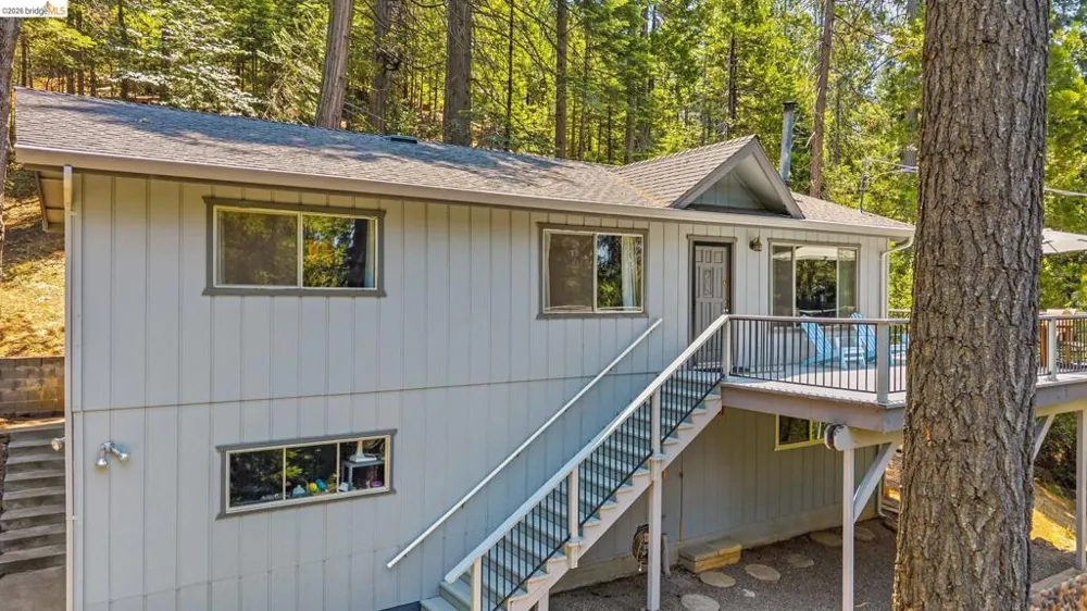 24223 Kalanu Pl Mi Wuk Village, CA 95346
