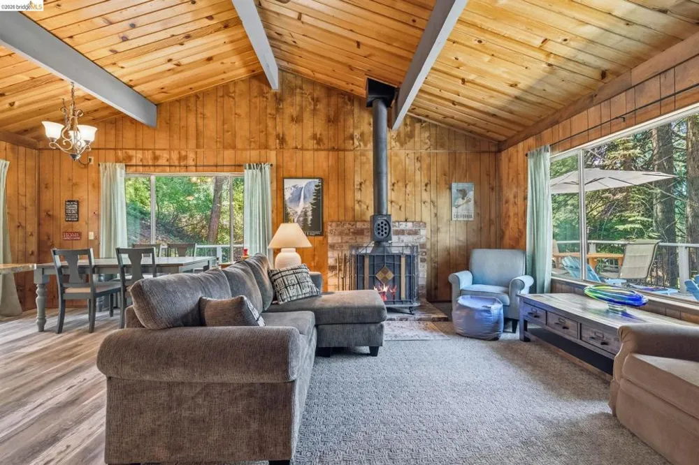 24223 Kalanu Pl Mi Wuk Village, CA 95346
