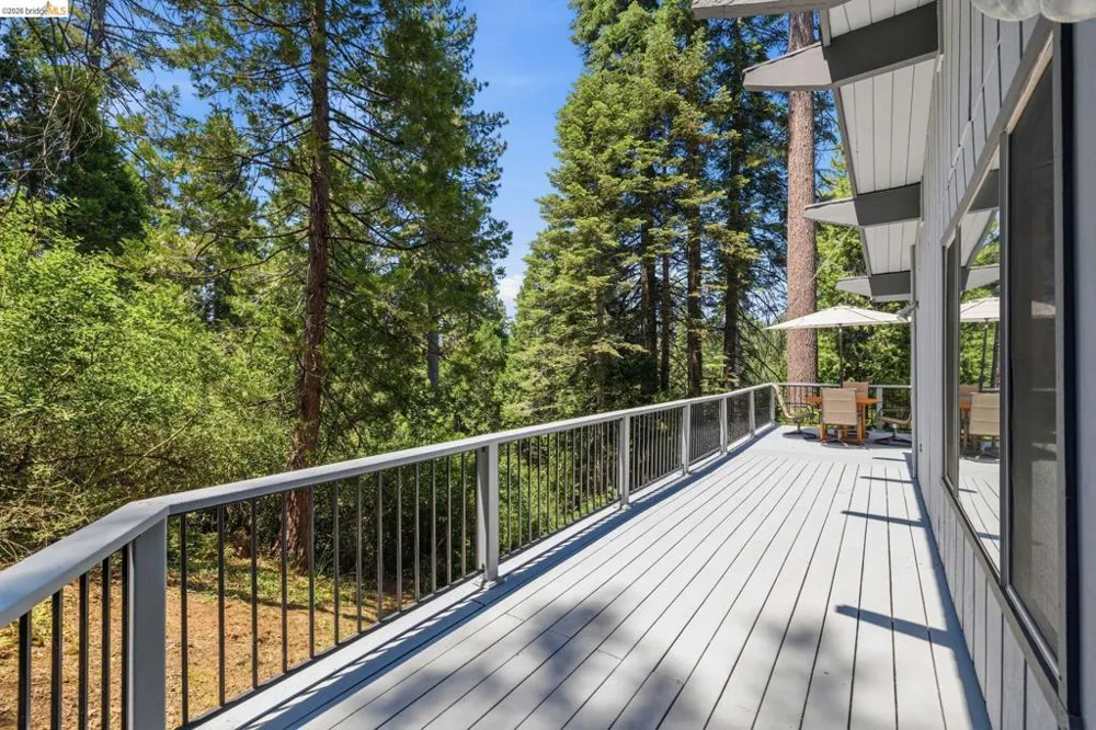 24223 Kalanu Pl Mi Wuk Village, CA 95346