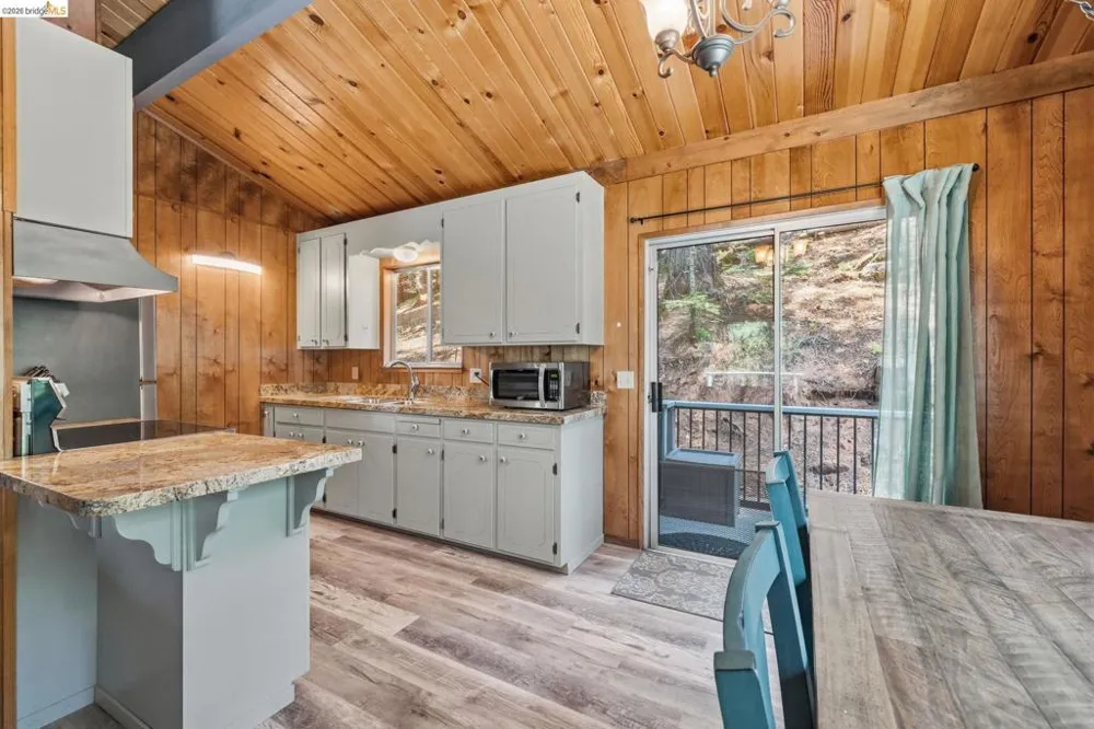 24223 Kalanu Pl Mi Wuk Village, CA 95346