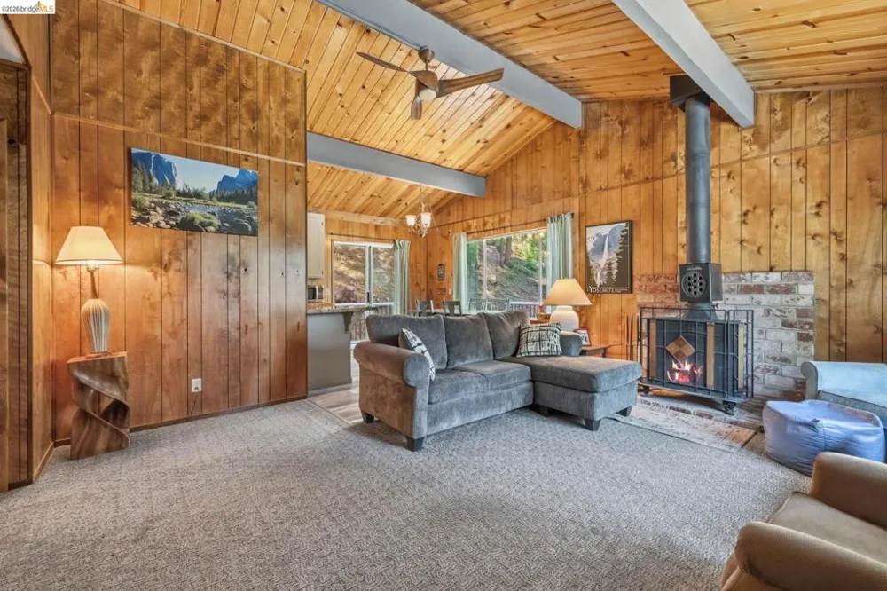 24223 Kalanu Pl Mi Wuk Village, CA 95346