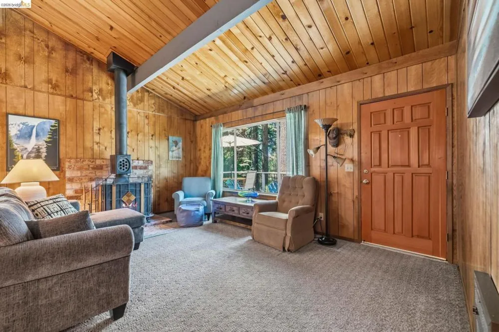24223 Kalanu Pl Mi Wuk Village, CA 95346