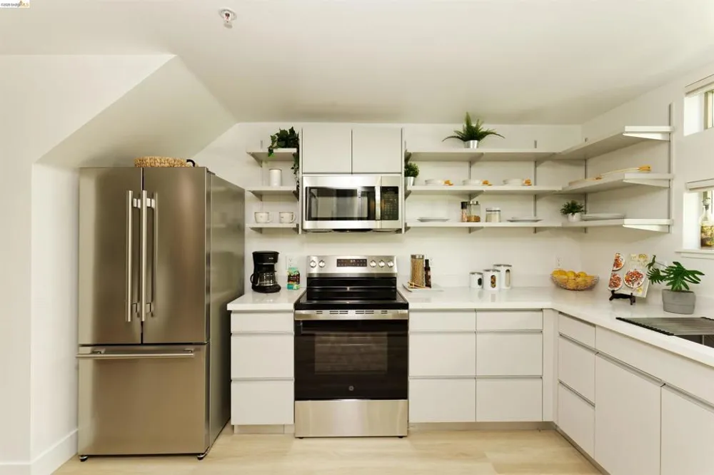1201 Pine St #315 Oakland, CA 94607