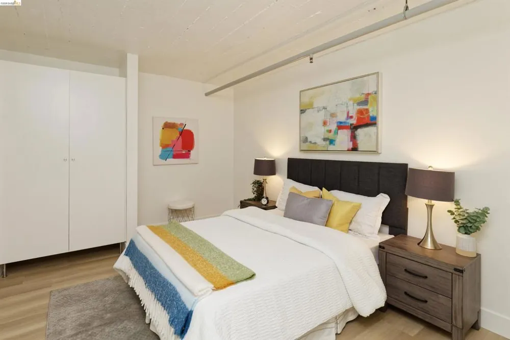1201 Pine St #315 Oakland, CA 94607