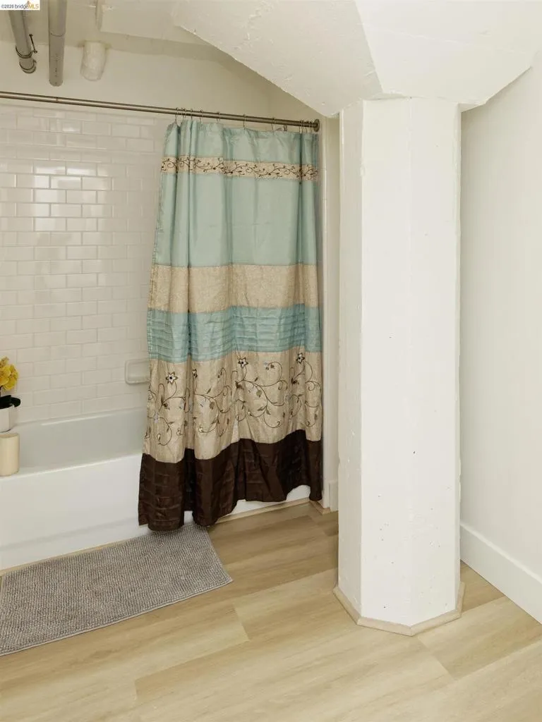 1201 Pine St #315 Oakland, CA 94607