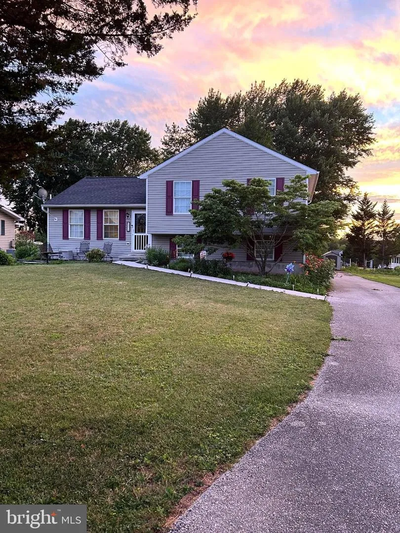 571 HOOKER DRIVE Gettysburg, PA 17325