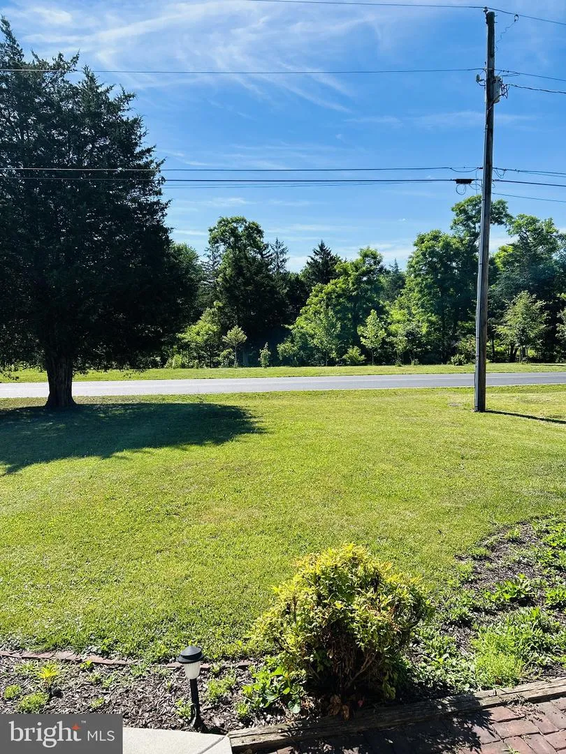 571 HOOKER DRIVE Gettysburg, PA 17325