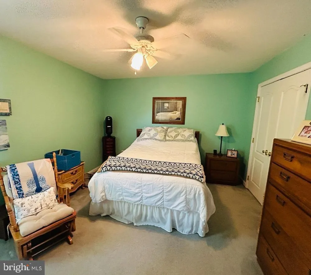 571 HOOKER DRIVE Gettysburg, PA 17325