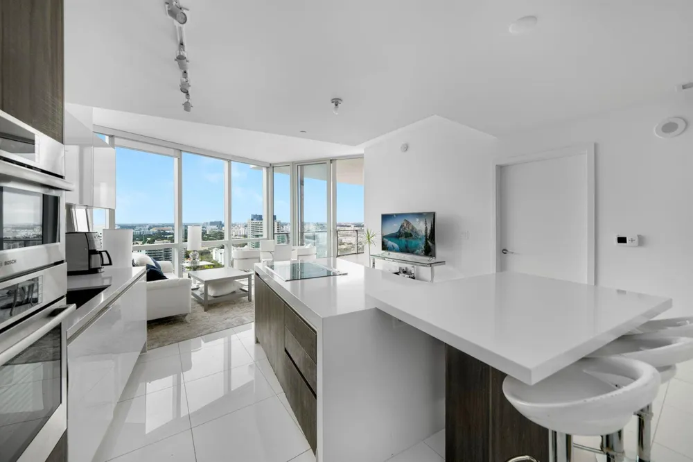 851 NE 1st Avenue #2410 Miami, FL 33132