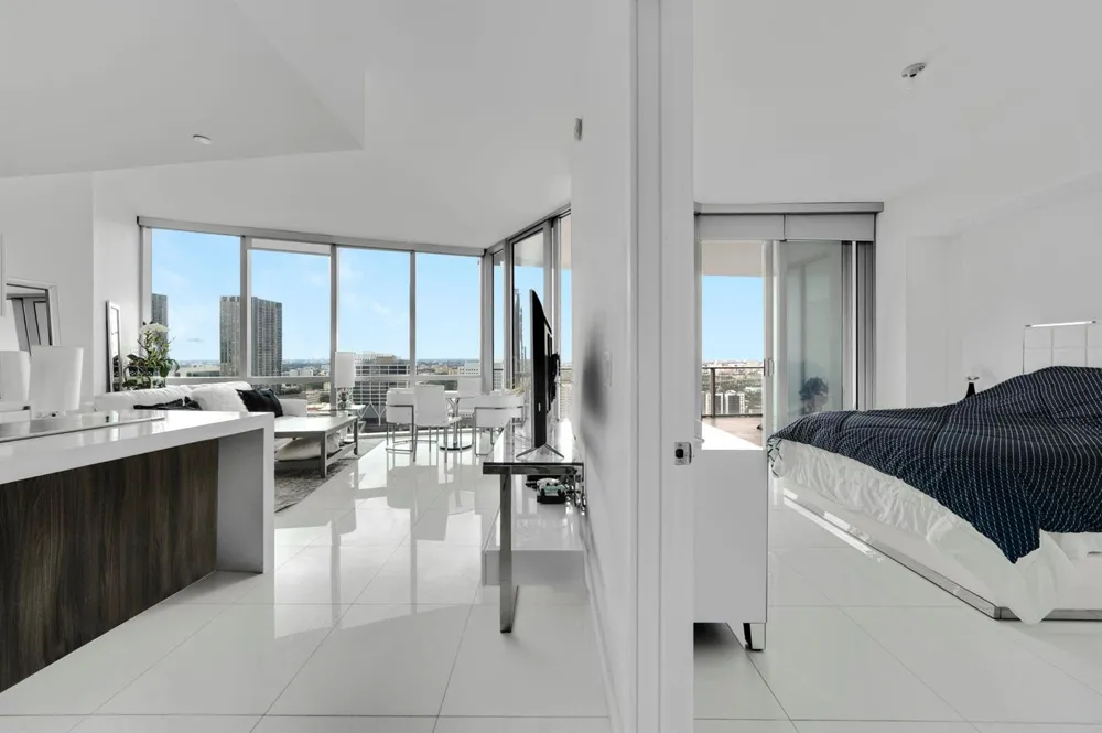 851 NE 1st Avenue #2410 Miami, FL 33132