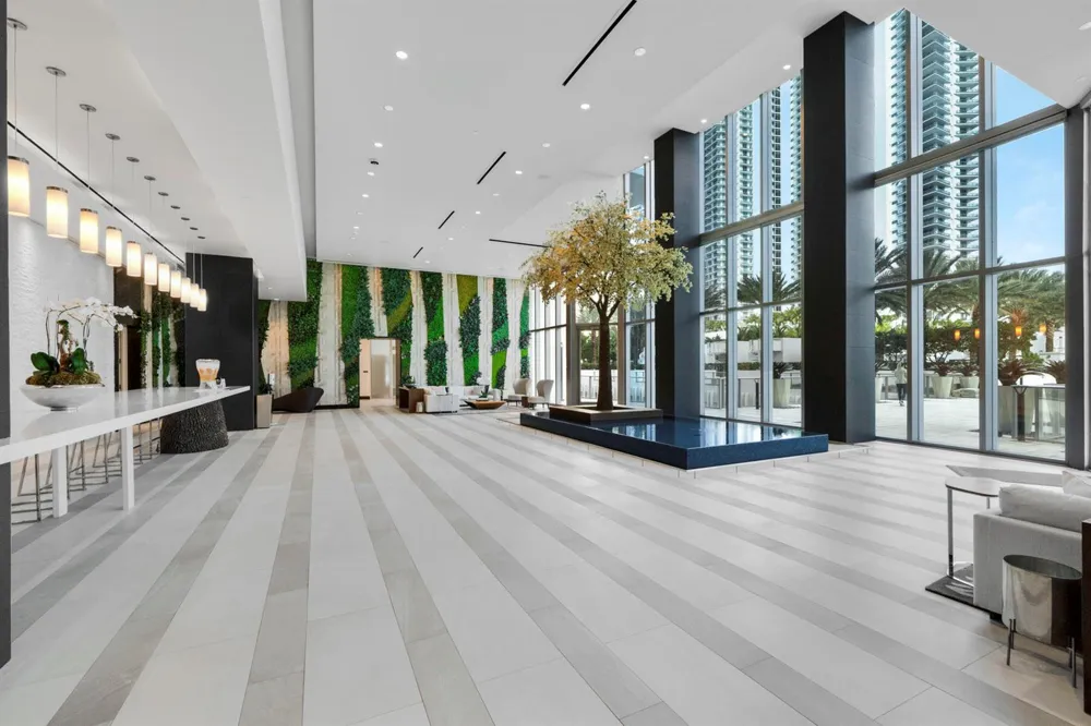 851 NE 1st Avenue #2410 Miami, FL 33132