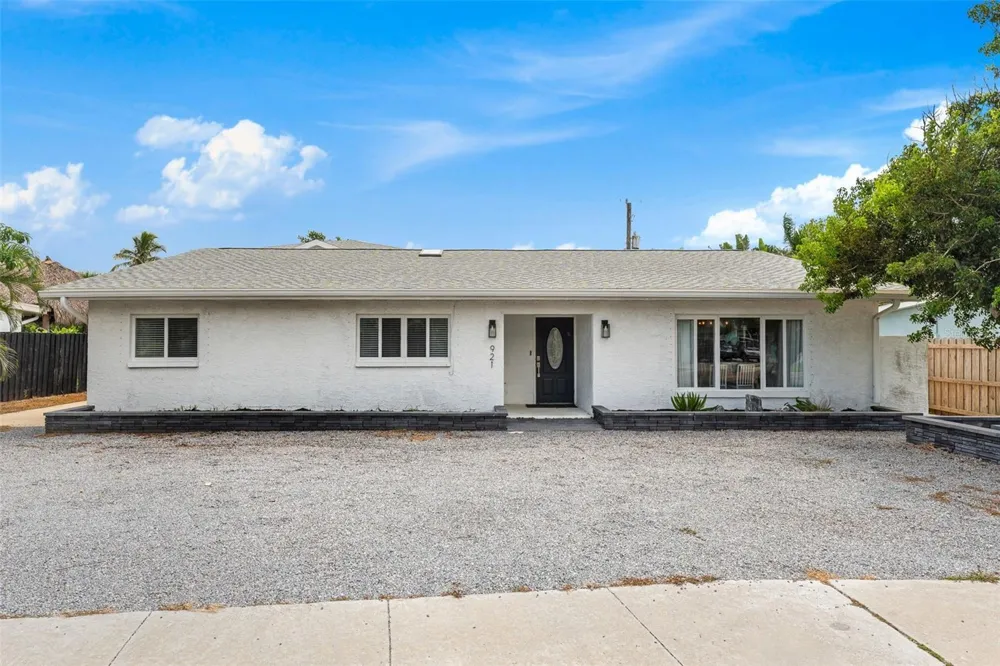921 S ORLANDO AVENUE Cocoa Beach, FL 32931