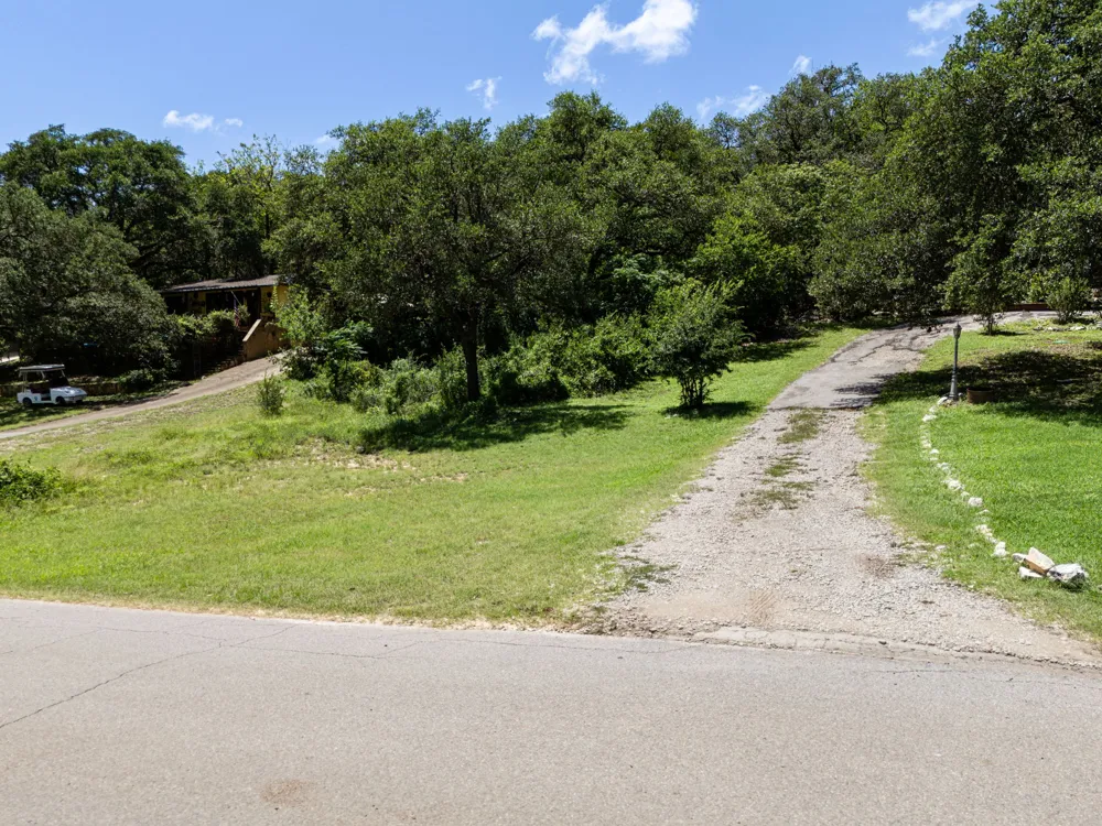 10506 Lakeside Drive Jonestown, TX 78645