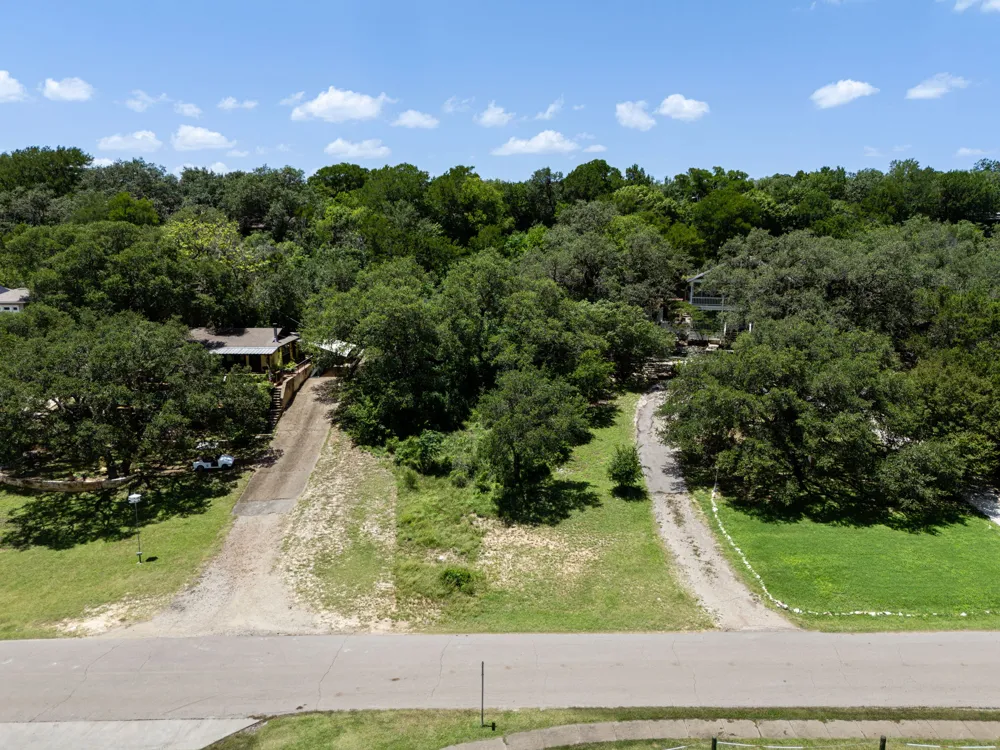 10506 Lakeside Drive Jonestown, TX 78645