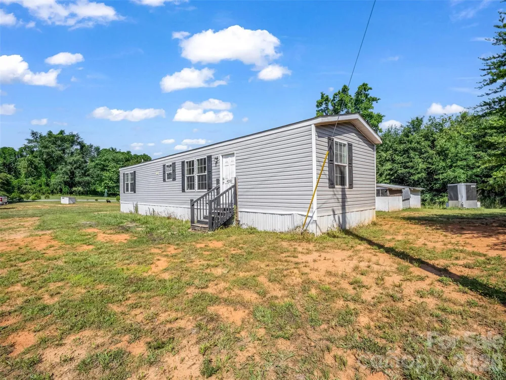 4252 Big Island Road Rutherfordton, NC 28139