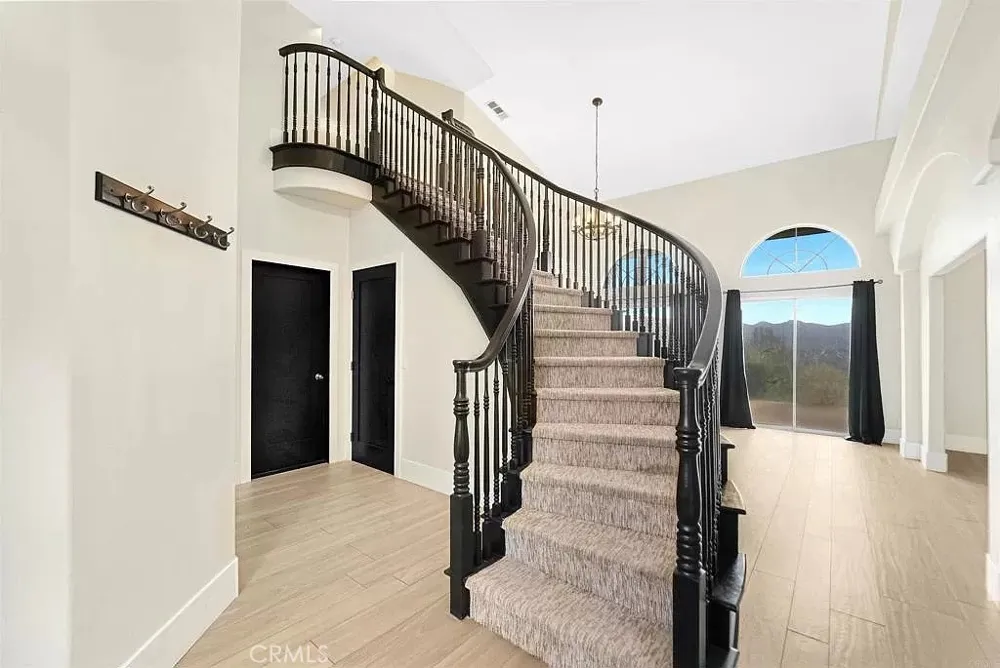 2560 Avenida Ocotillo Alpine, CA 91901
