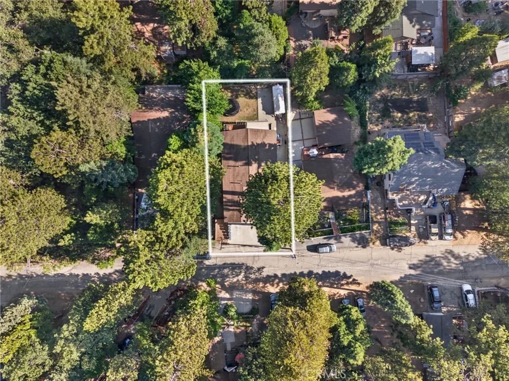 31351 Firwood Drive Running Springs, CA 92382
