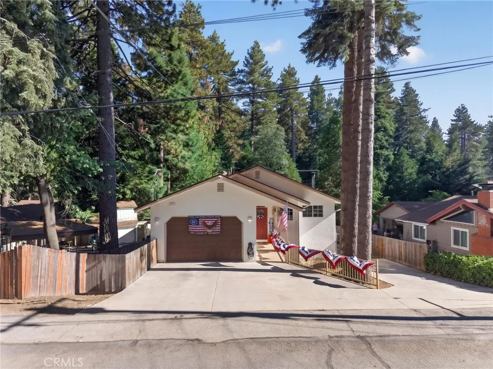 31351 Firwood Drive Running Springs, CA 92382