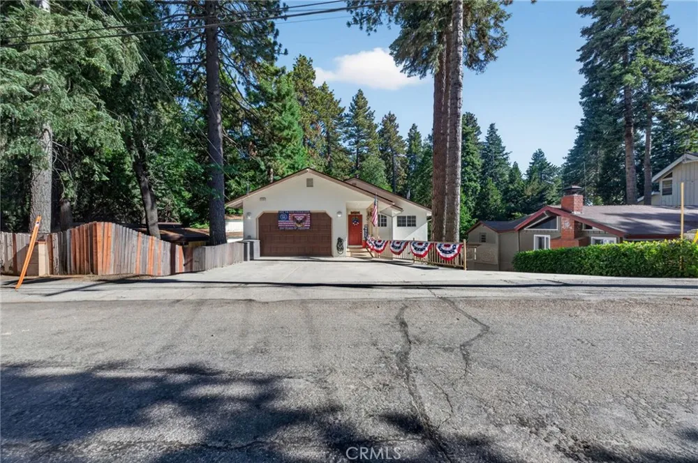 31351 Firwood Drive Running Springs, CA 92382