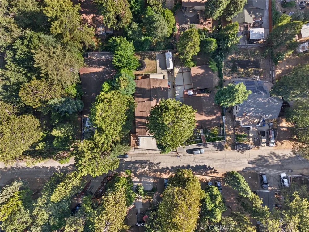 31351 Firwood Drive Running Springs, CA 92382