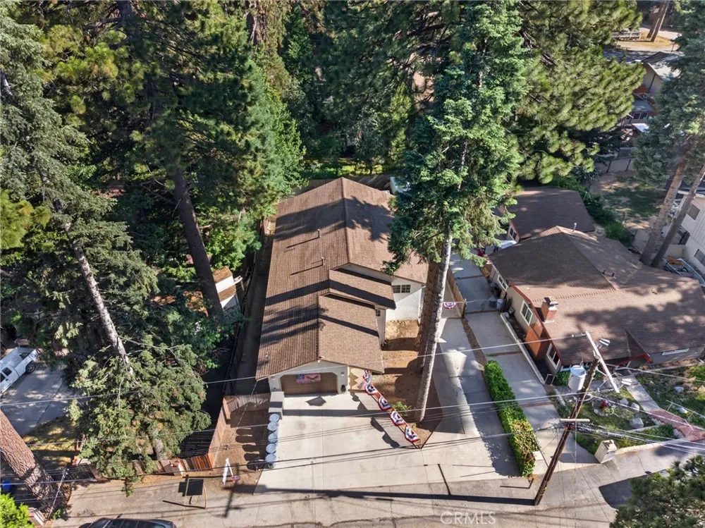 31351 Firwood Drive Running Springs, CA 92382