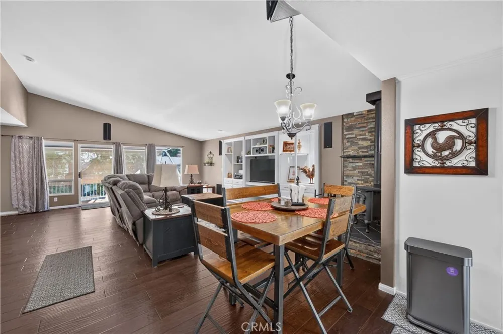 31351 Firwood Drive Running Springs, CA 92382