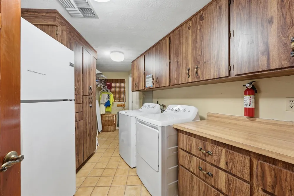 200 Windy Point Road Lake Placid, FL 33852