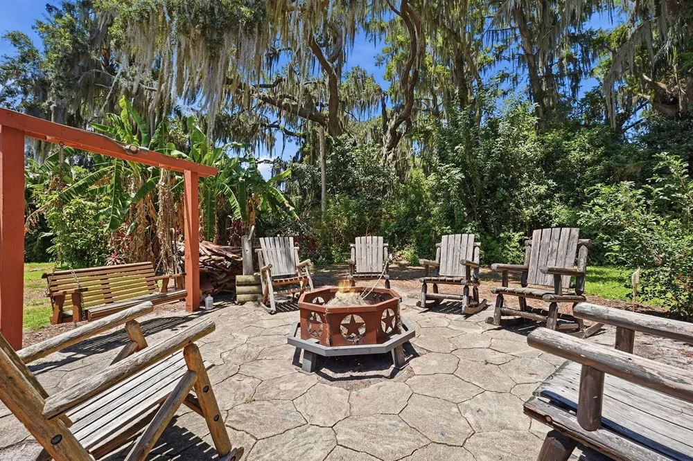 200 Windy Point Road Lake Placid, FL 33852