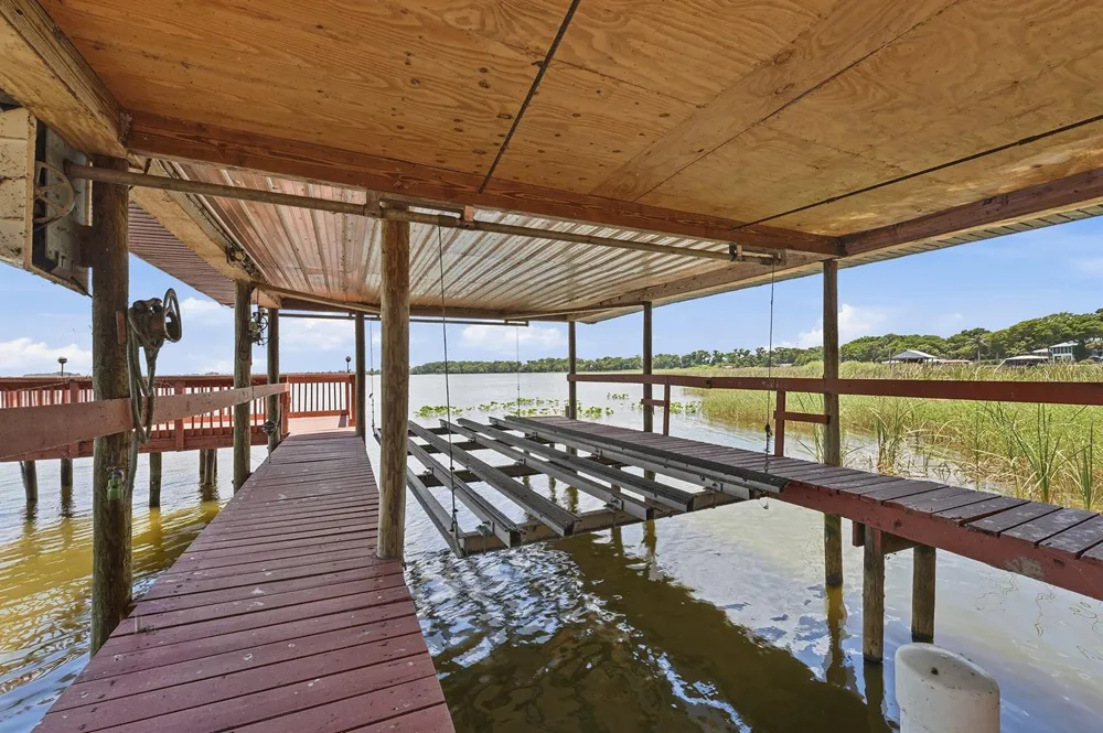 200 Windy Point Road Lake Placid, FL 33852