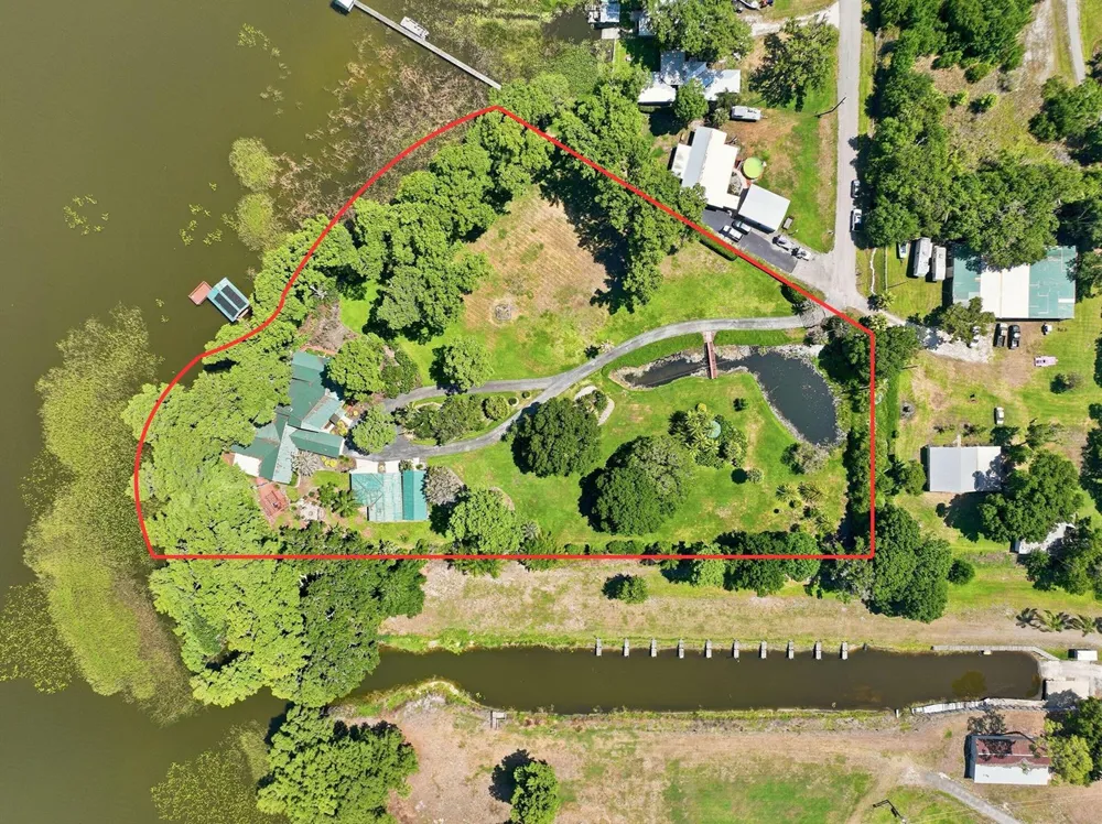 200 Windy Point Road Lake Placid, FL 33852