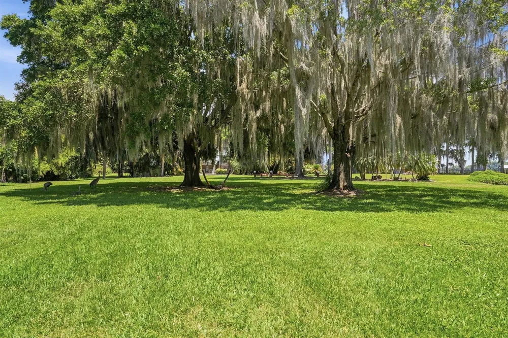200 Windy Point Road Lake Placid, FL 33852