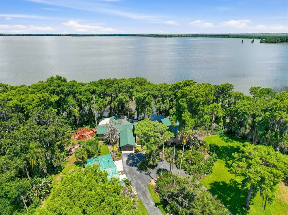 200 Windy Point Road Lake Placid, FL 33852