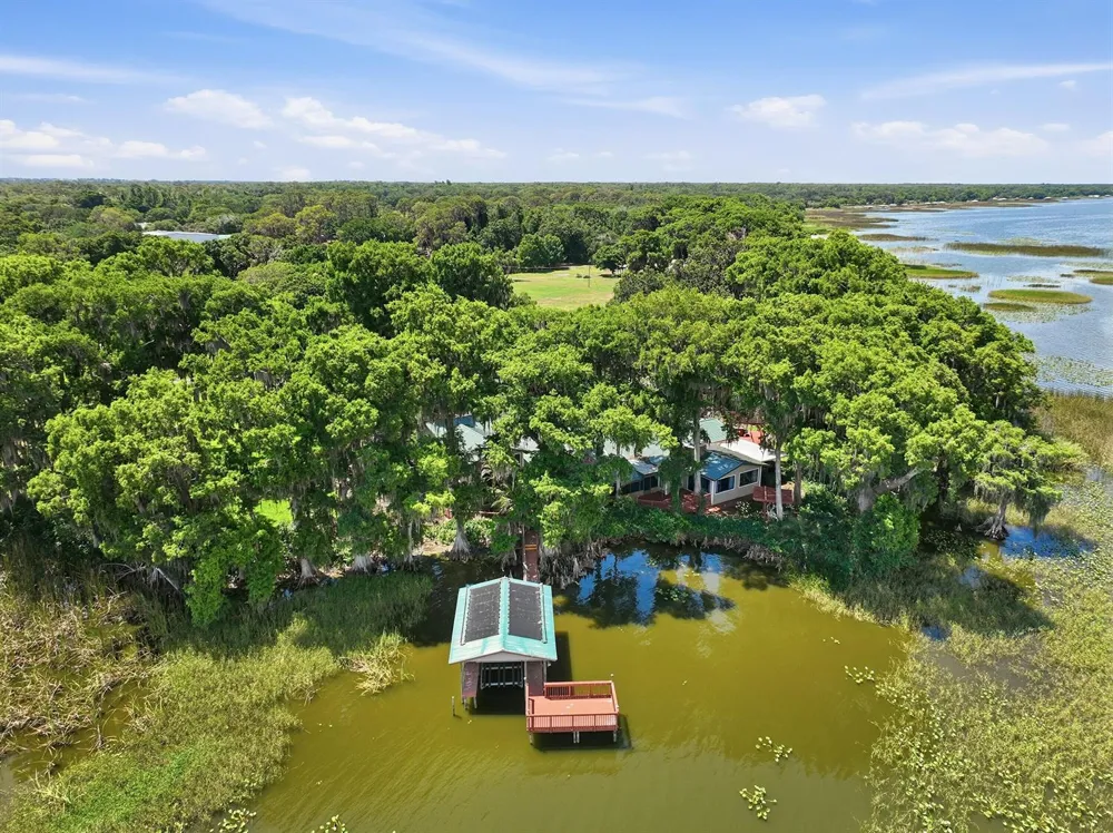 200 Windy Point Road Lake Placid, FL 33852