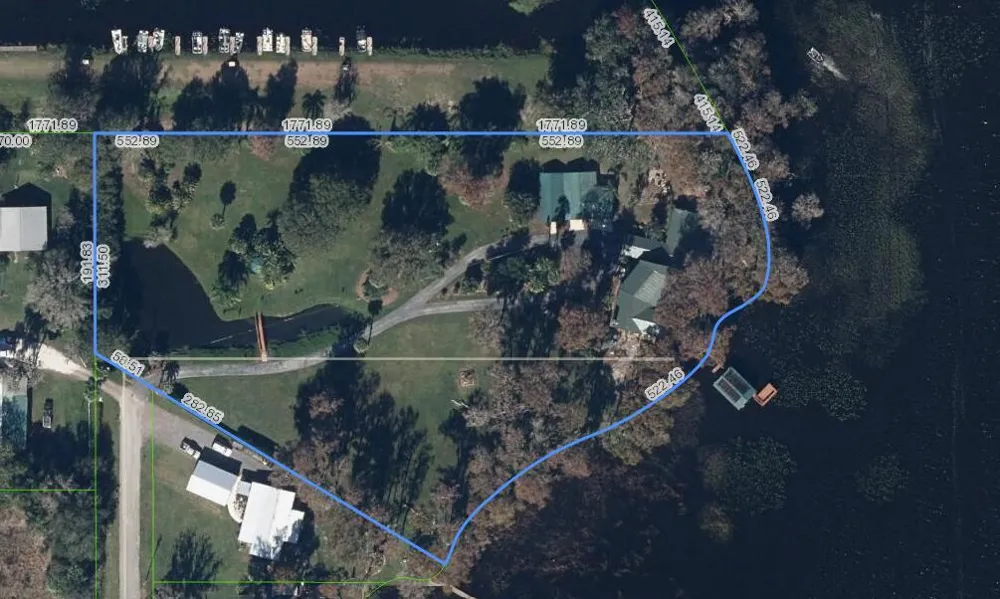 200 Windy Point Road Lake Placid, FL 33852