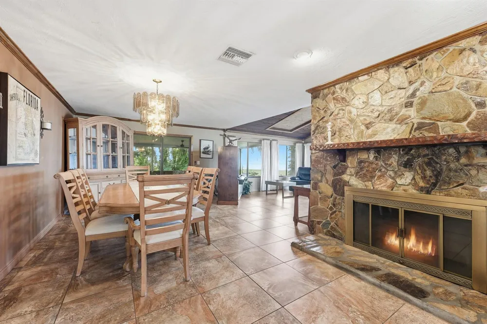 200 Windy Point Road Lake Placid, FL 33852