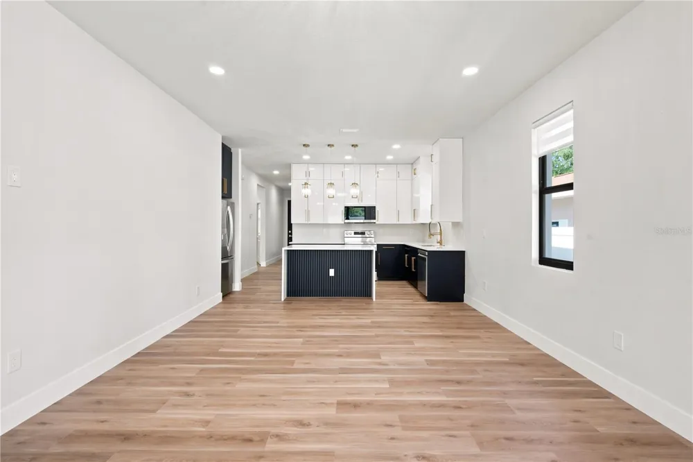 1121 ENGMAN STREET Clearwater, FL 33755