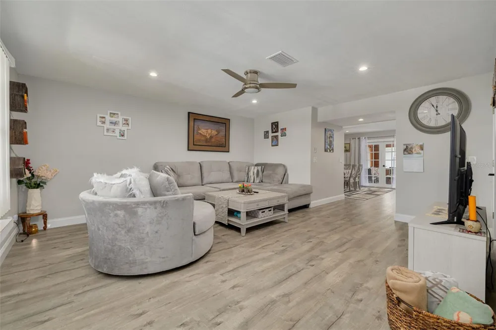 802 MINDY COURT #802 Largo, FL 33771