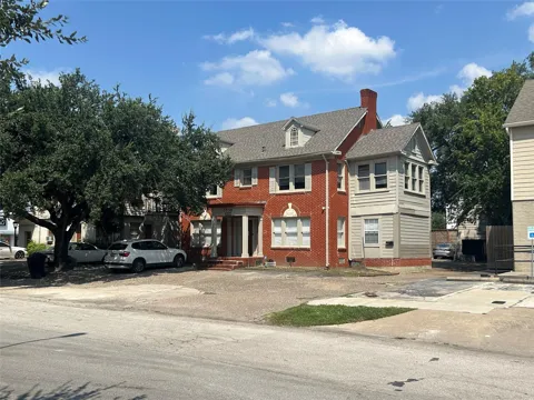 2038 Lexington Street