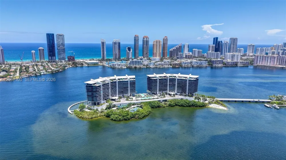 3370 Hidden Bay Dr ##UPH3715 Aventura, FL 33180
