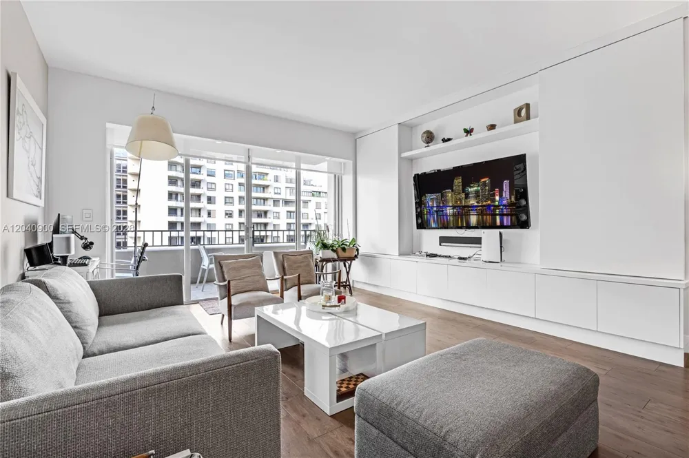 201 Crandon Blvd #530 Key Biscayne, FL 33149